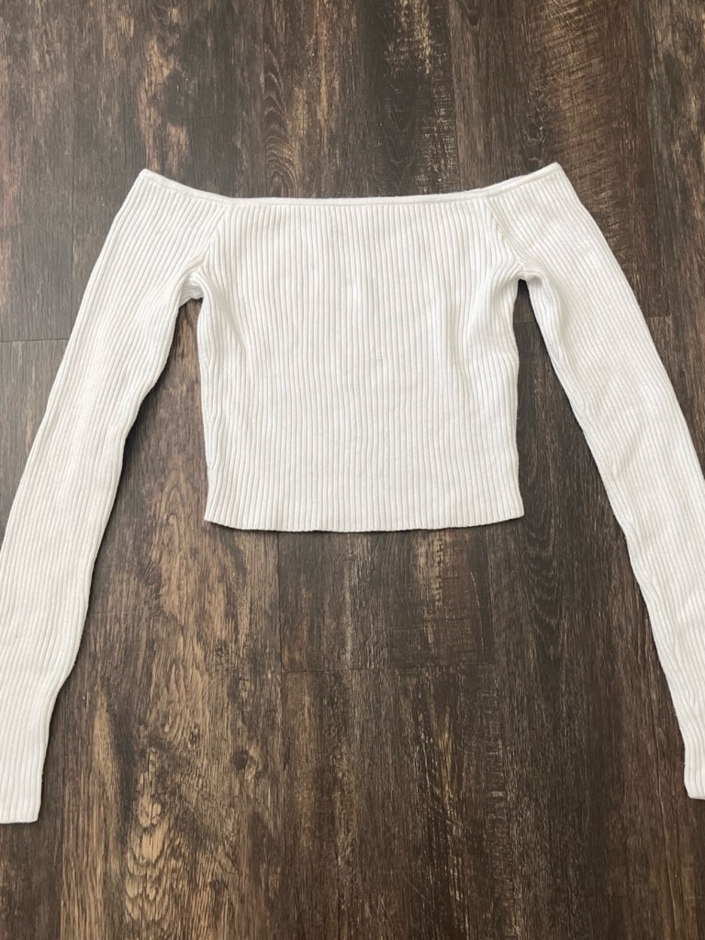 Hollister Off-the-Shoulder Ribbed Crop Sweater in Light Gray